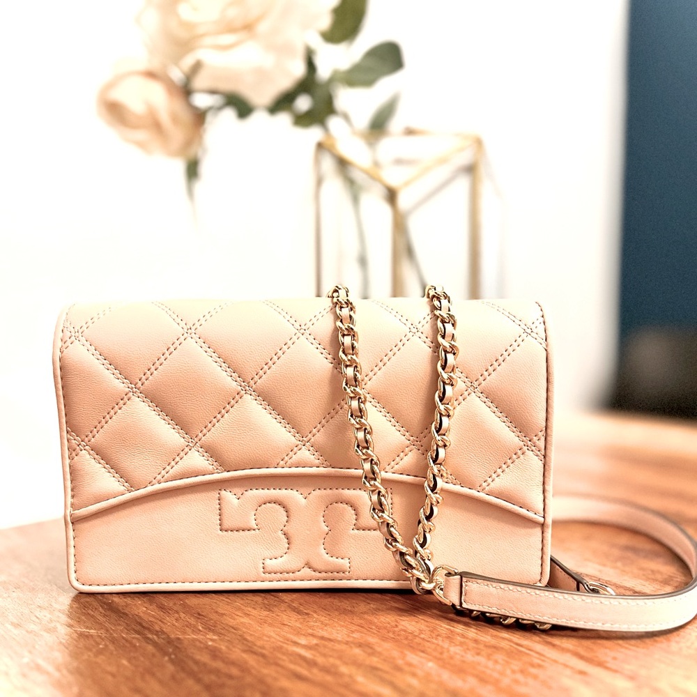 Tory Burch wallet convertible crossbody